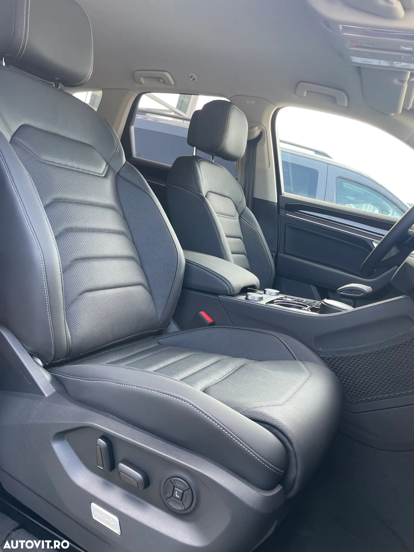 Volkswagen Touareg V6 TDI Elegance - 27