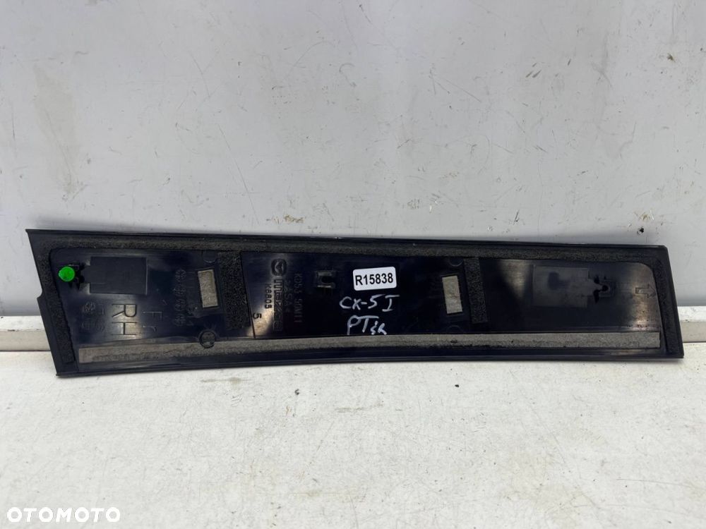 Listwa Mazda CX-5 I 12-17r. prawa tylna nakładka ramki drzwi bocznych środkowego słupka kd5350m11 - 7