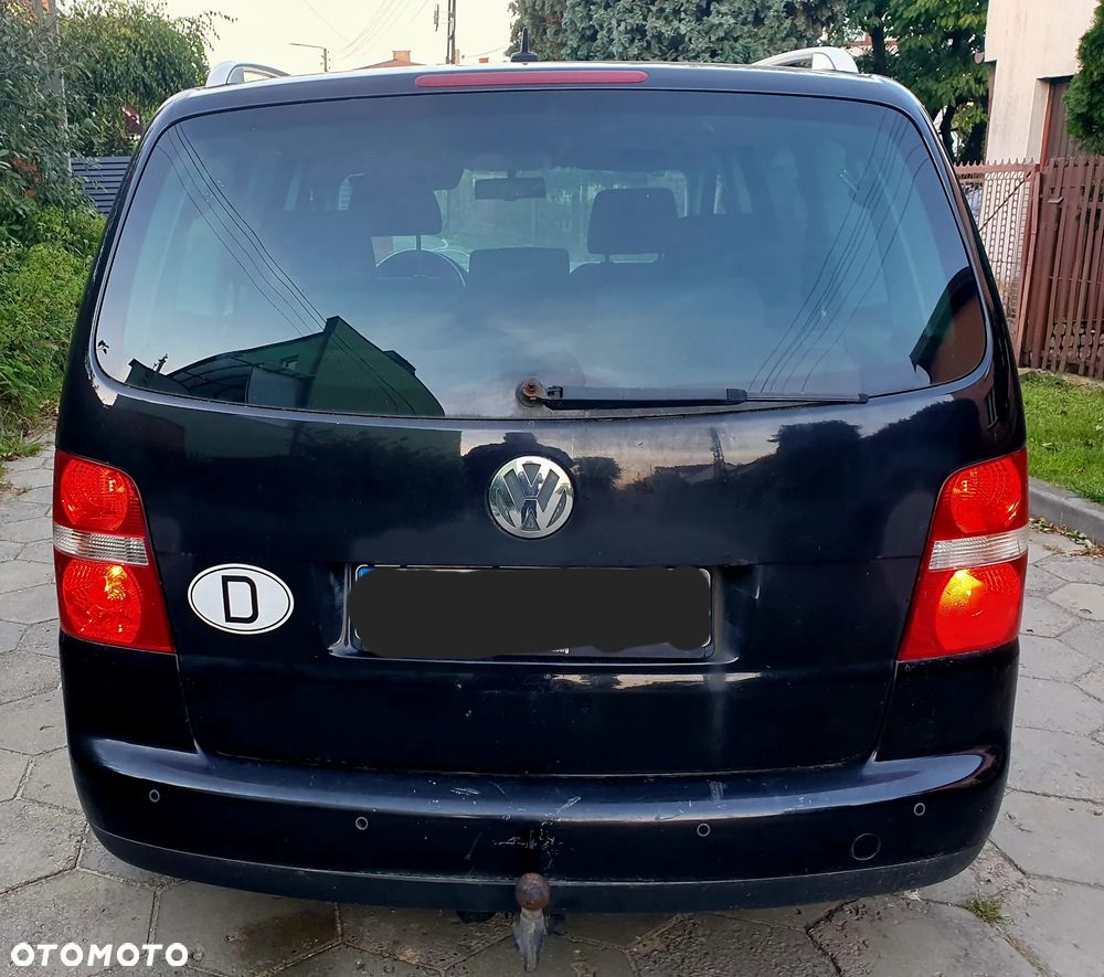 Volkswagen Touran 2.0 TDI DPF Highline - 20