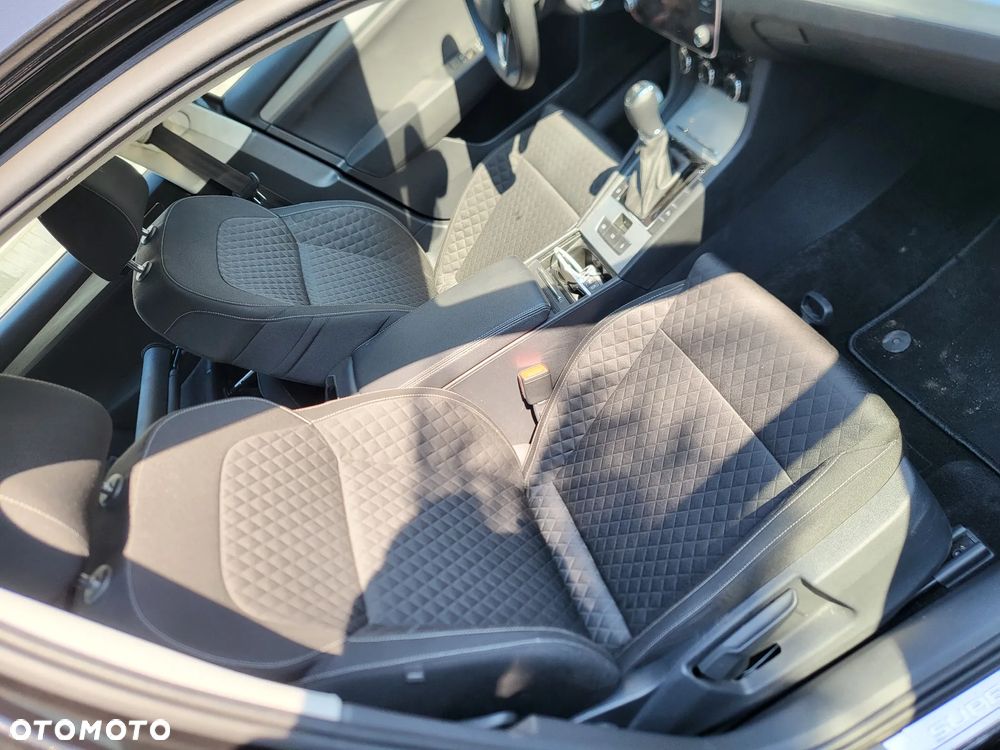 Skoda Superb 1.4 TSI Plug-In Hybrid Sportline DSG - 9