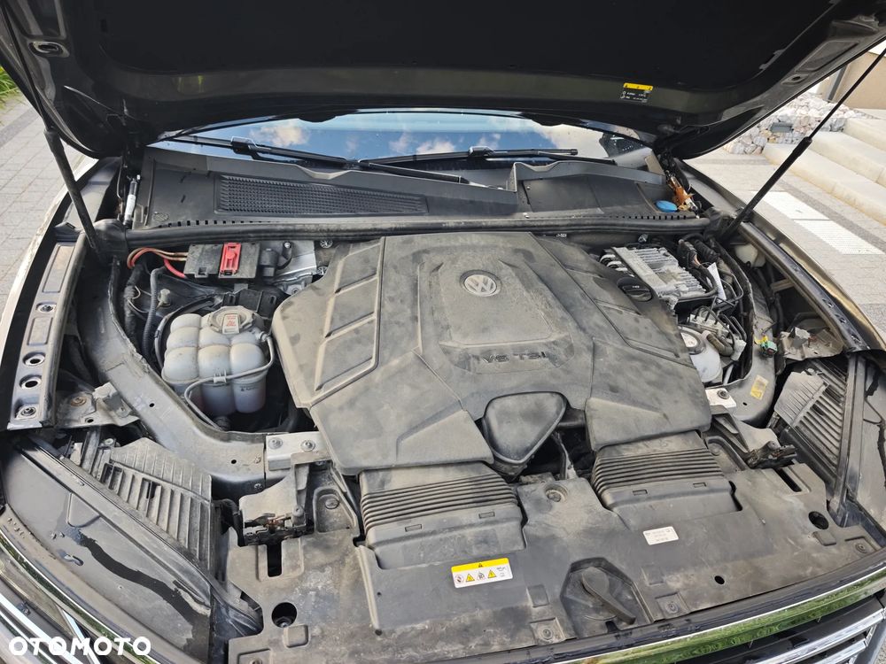 Volkswagen Touareg 3.0 V6 TFSI Plug-In Hybrid 4Mot Atmosphere - 16