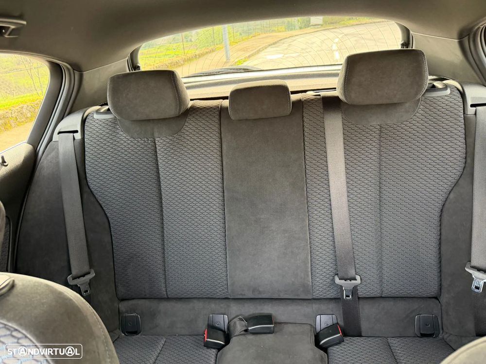 BMW 116 d Pack M - 29