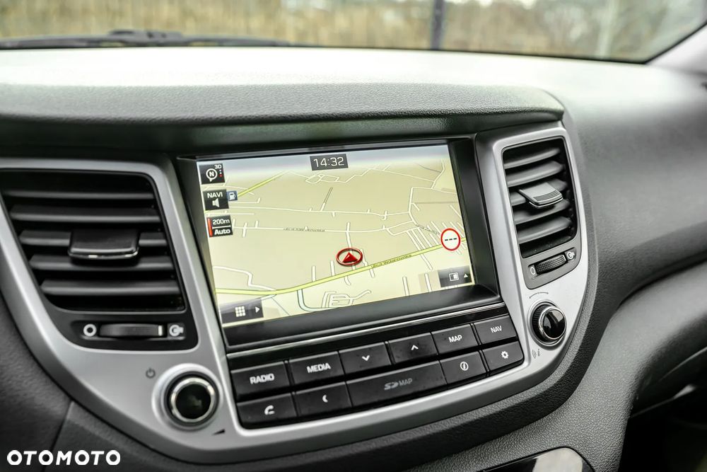 Hyundai Tucson 2.0 CRDI 4WD Automatik Premium - 33