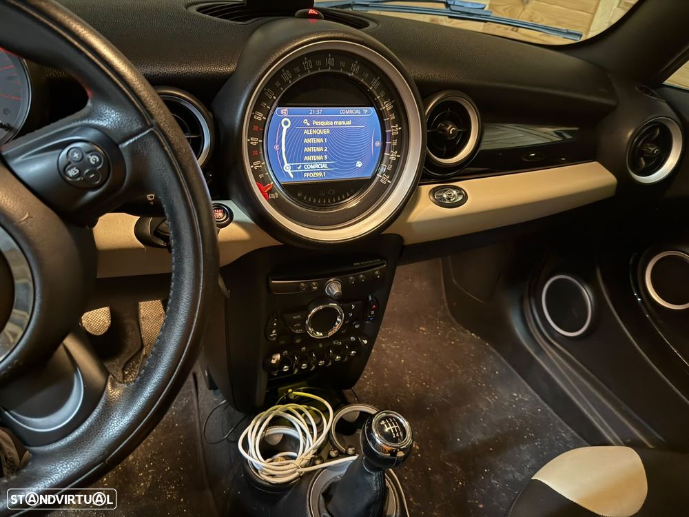 MINI Cabrio Cooper D - 7