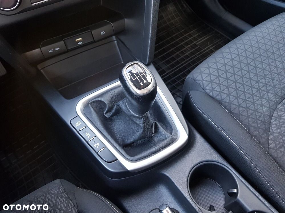 Kia Ceed 1.6 CRDi mHEV M - 27