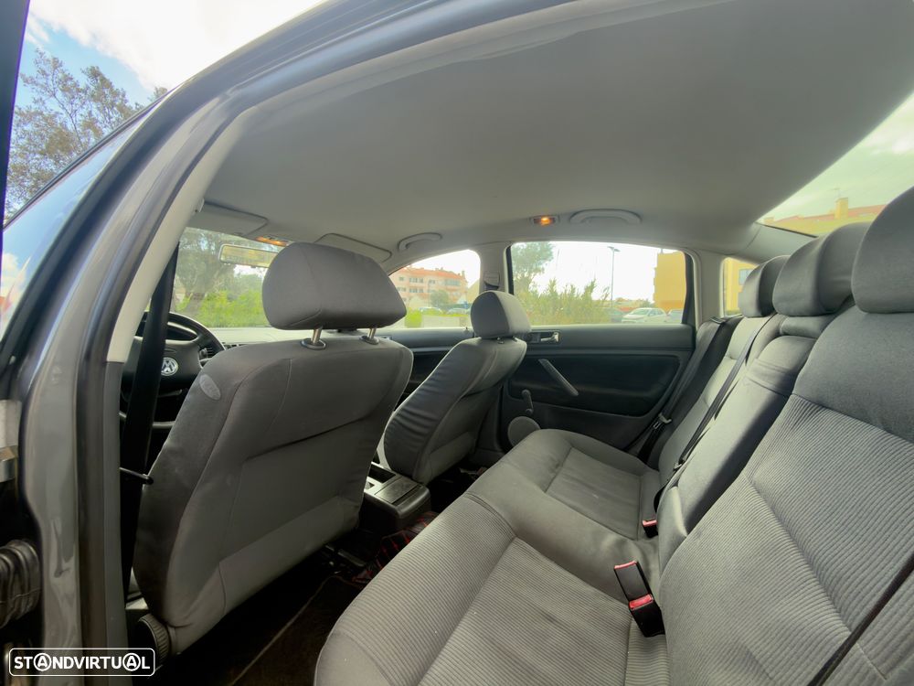 VW Passat 1.9 TDi - 6