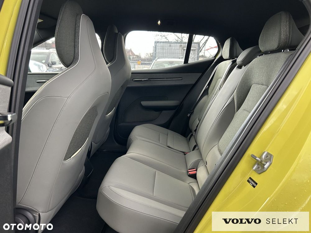 Volvo EX30 - 32