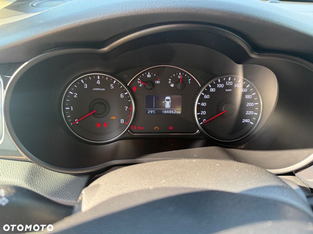 Kia Carens 1.6 GDI L 7os - 11