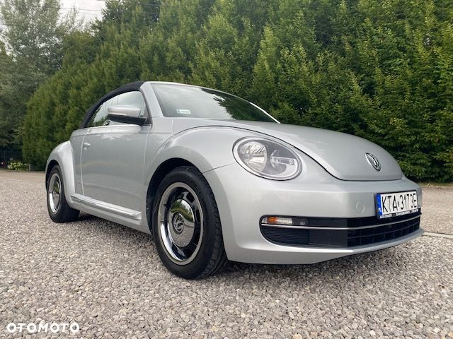 Volkswagen New Beetle - 11