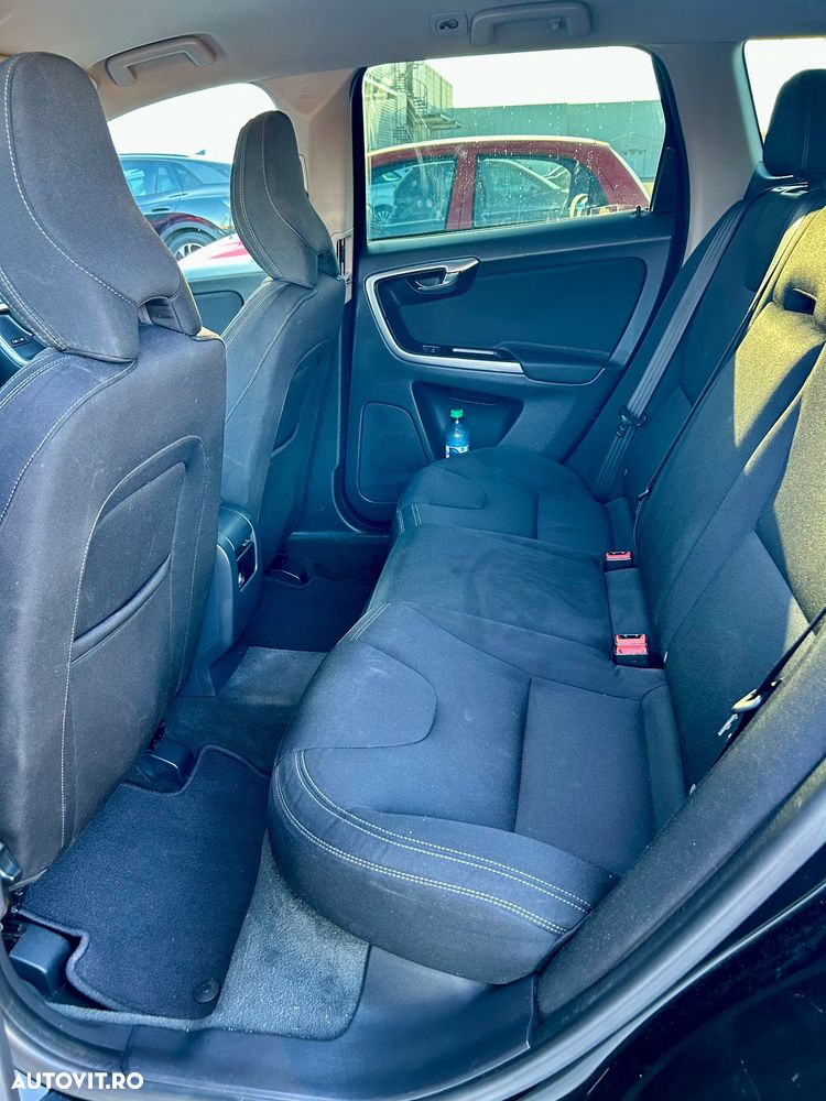 Volvo XC 60 D3 Kinetic - 12