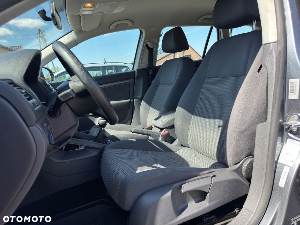 Volkswagen Golf 1.9 TDI DPF Comfortline - 15