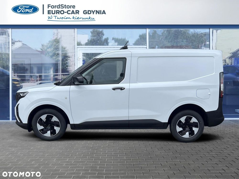 Ford Transit Courier - 4