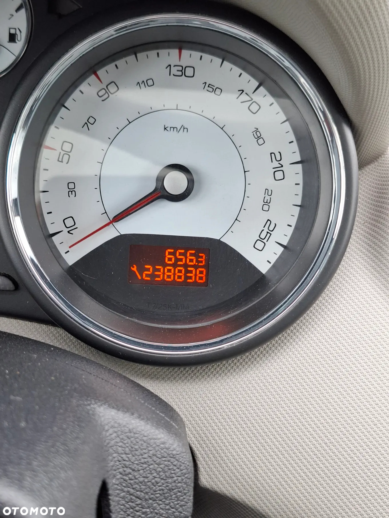 Peugeot 308 2.0 HDi Premium - 11