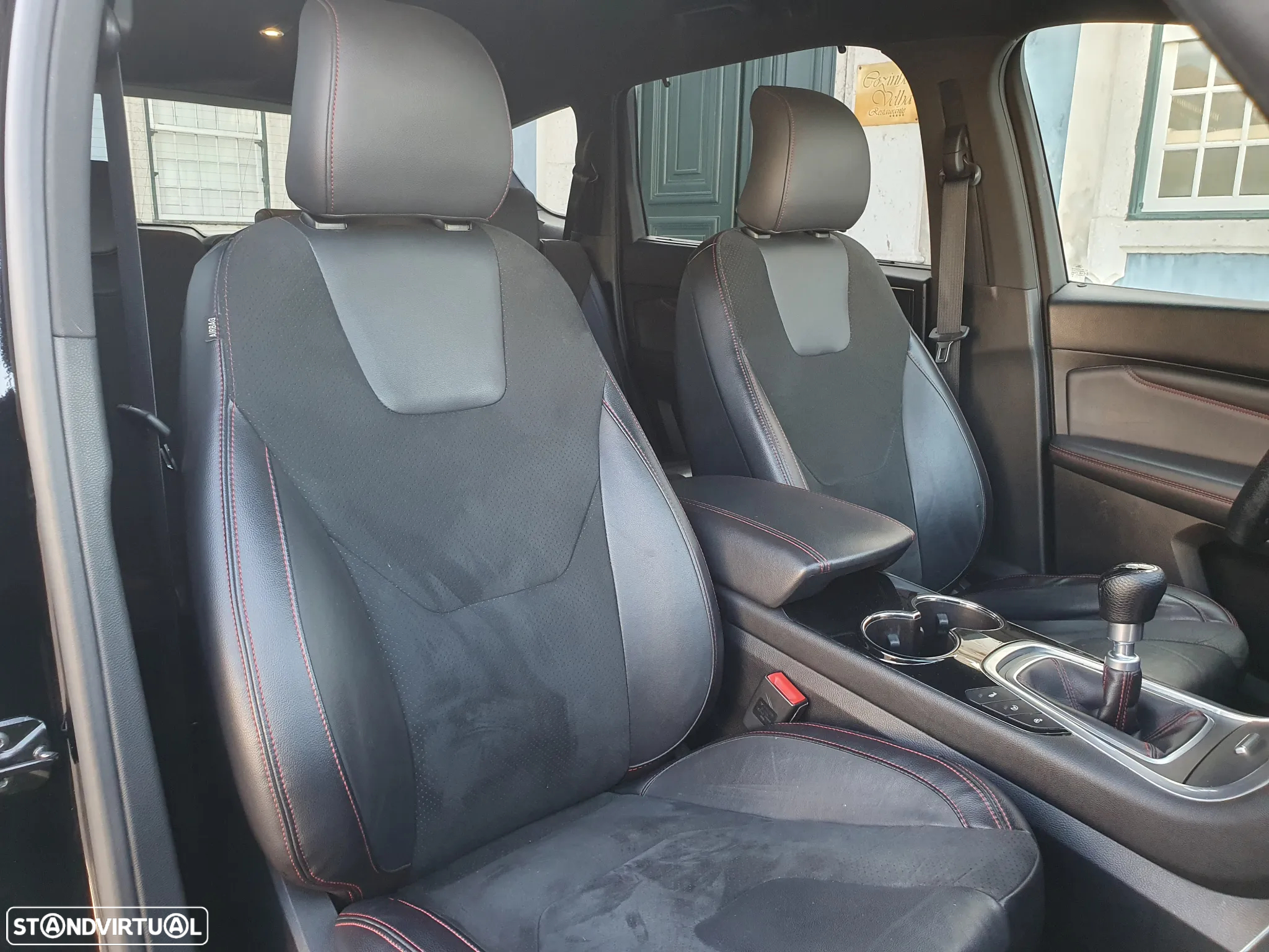 Ford S-Max 2.0 TDCi ST-Line - 25
