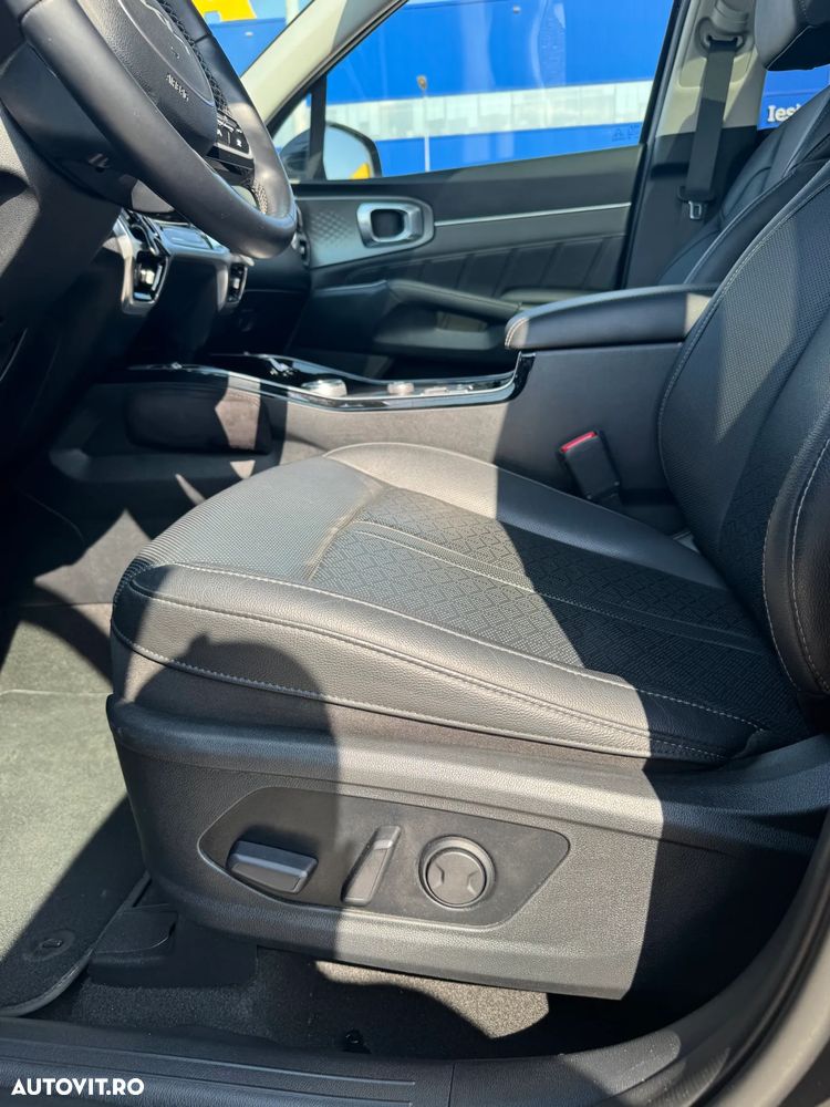 Kia Sorento 1.6 T-GDI HEV 6AT 4x2 5P Design - 35