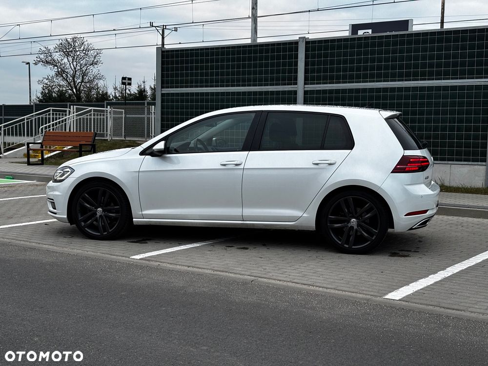 Volkswagen Golf 1.5 TSI ACT OPF DSG Highline - 12