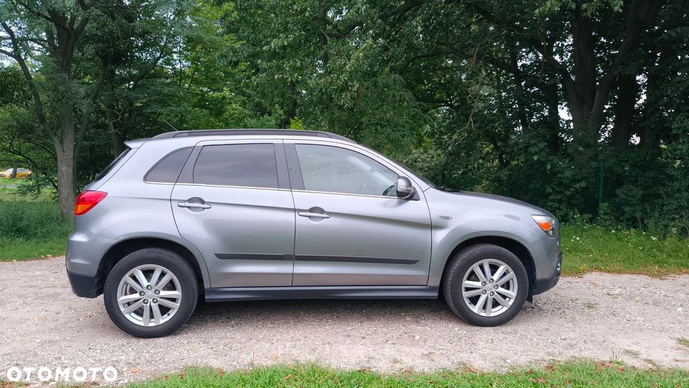 Mitsubishi ASX - 4