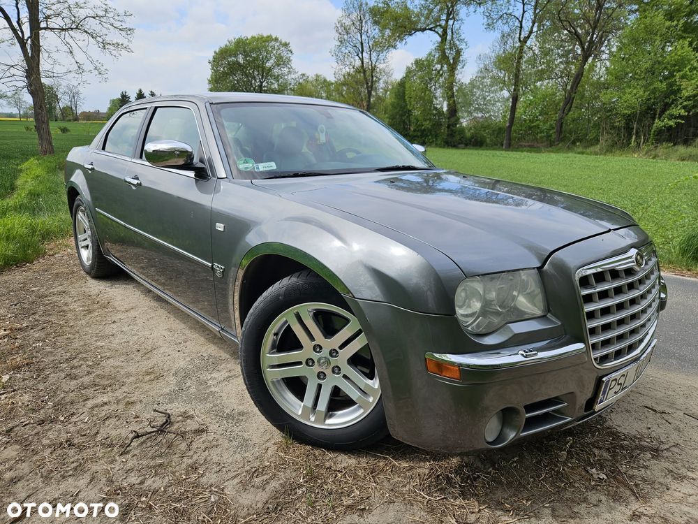 Chrysler 300C - 36