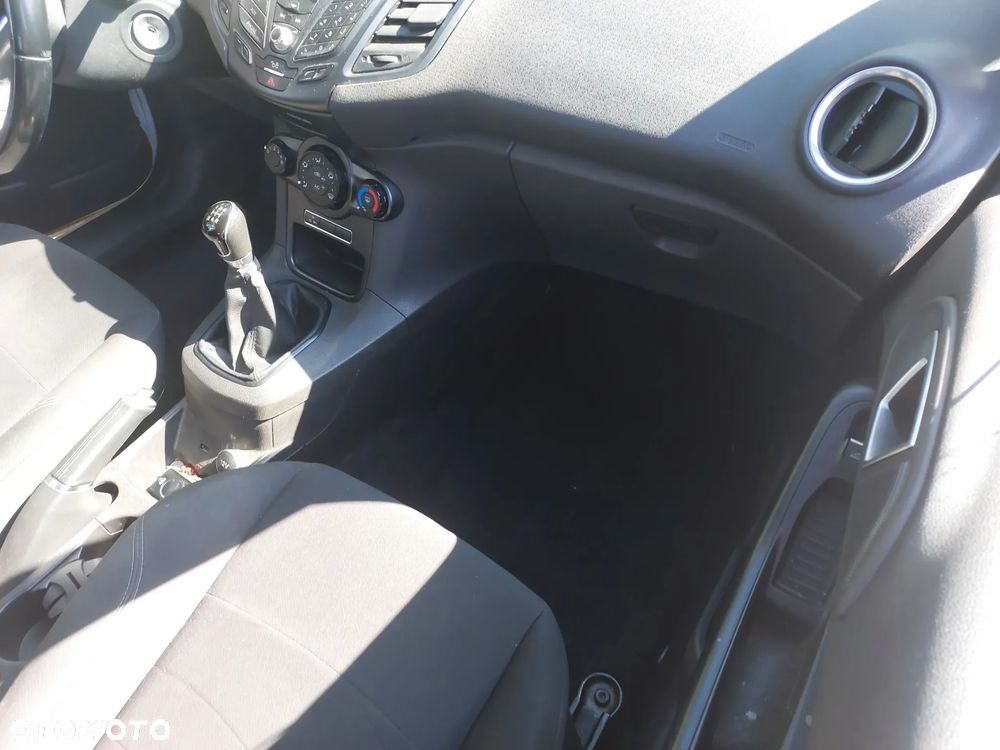 Ford Fiesta - 14