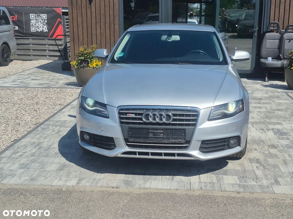 Audi A4 Limousine - 3