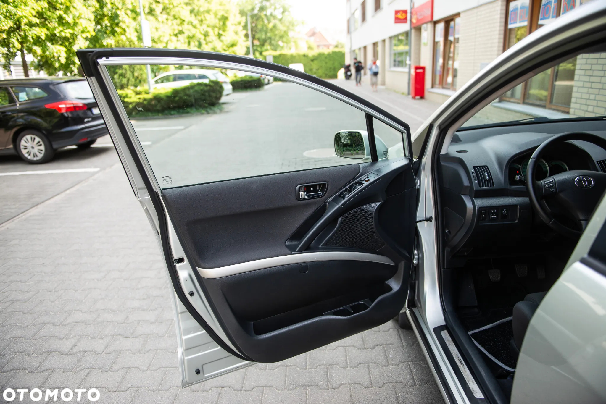 Toyota Corolla Verso 1.8 Premium - 13