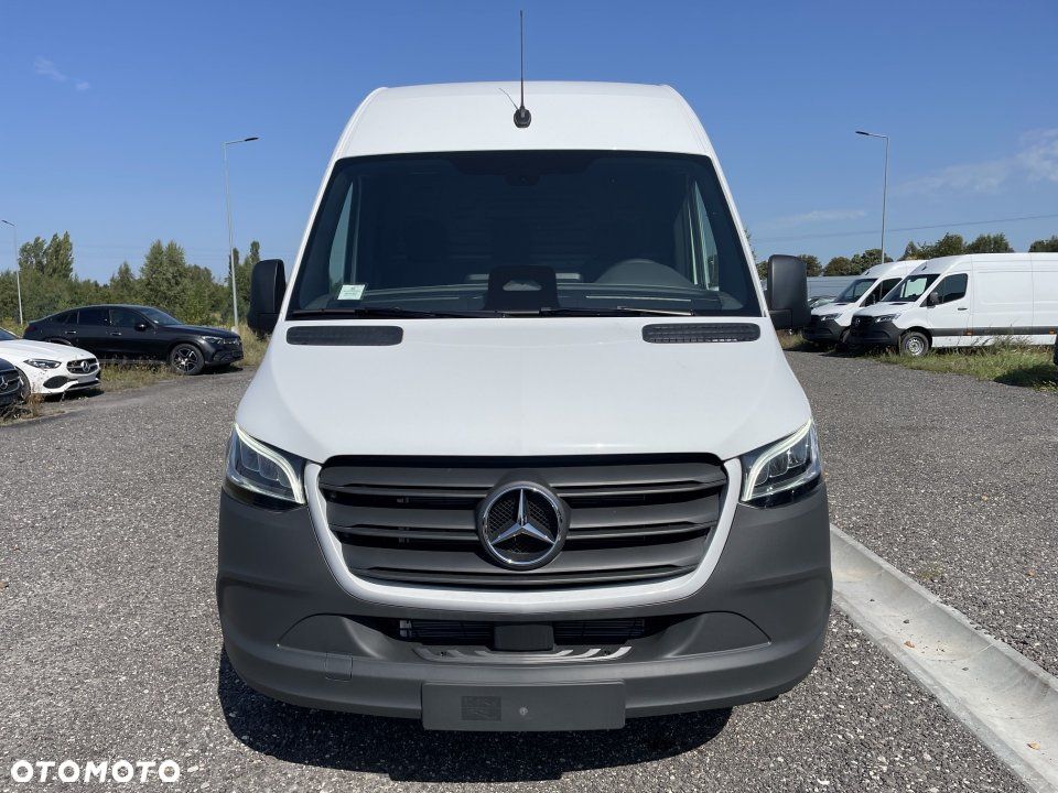 Mercedes-Benz Sprinter - 5