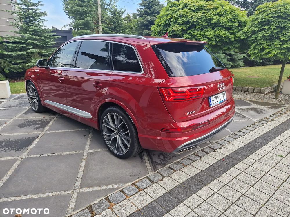 Audi SQ7 - 7