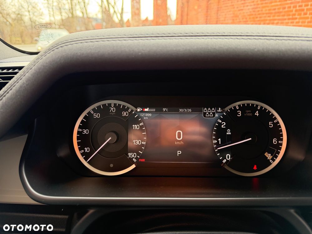 Land Rover Defender 2.0 P300 - 10