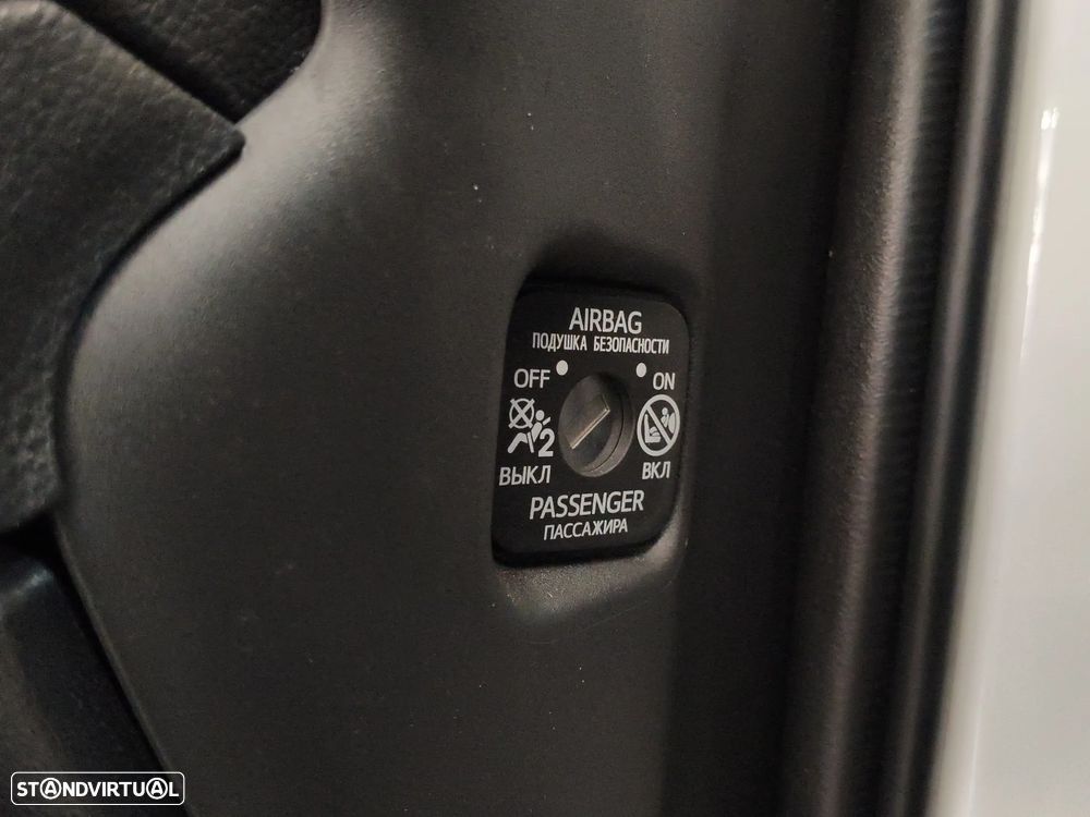 Toyota Yaris 1.0 VVT-i Comfort Plus - 32