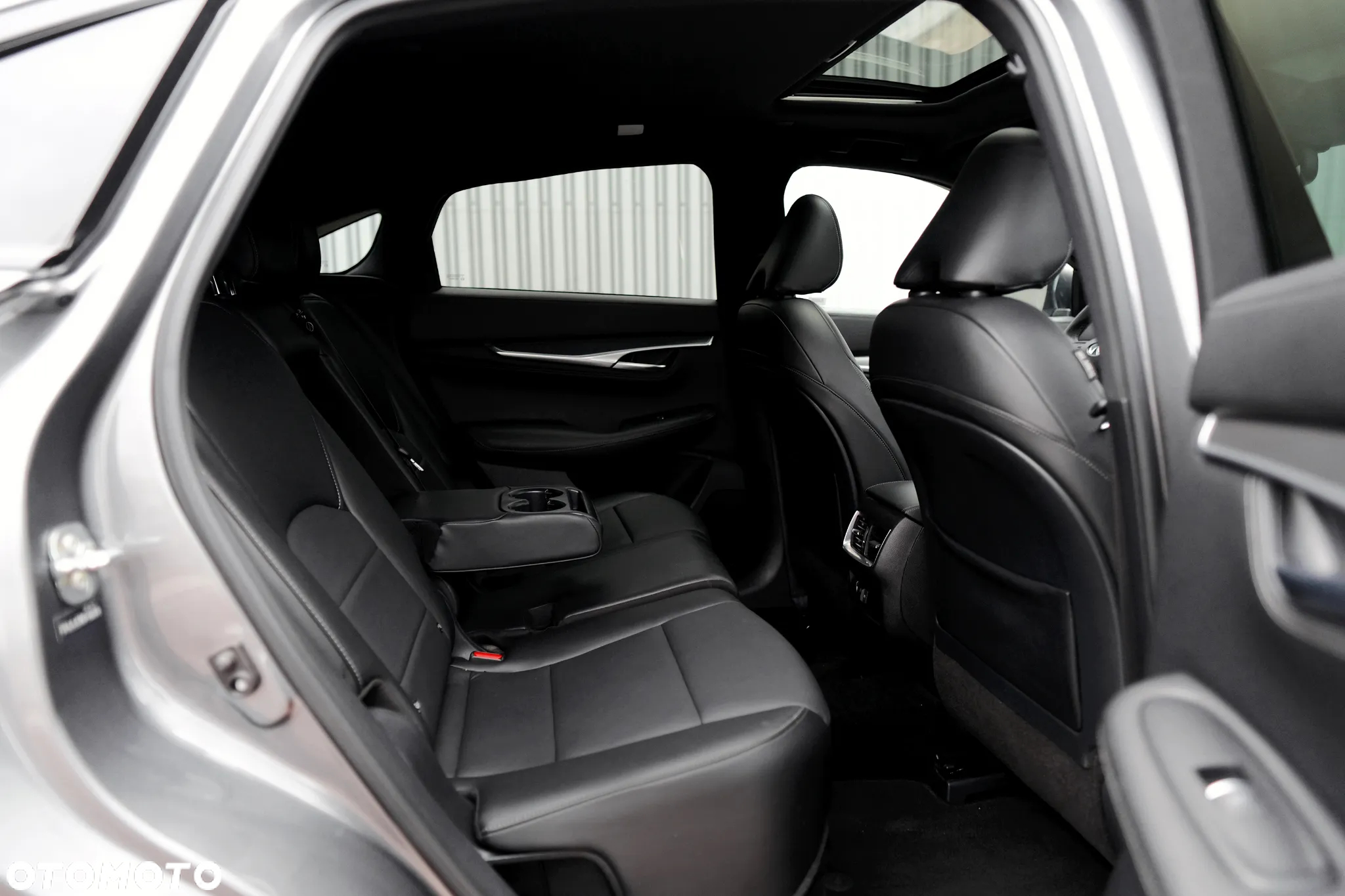 Infiniti QX50 - 38