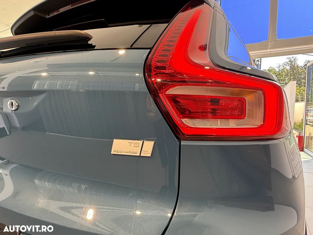 Volvo XC 40 Recharge T5 Twin Engine AT7 R-Design - 11