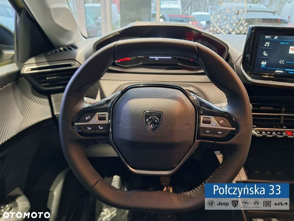Peugeot 208 - 19
