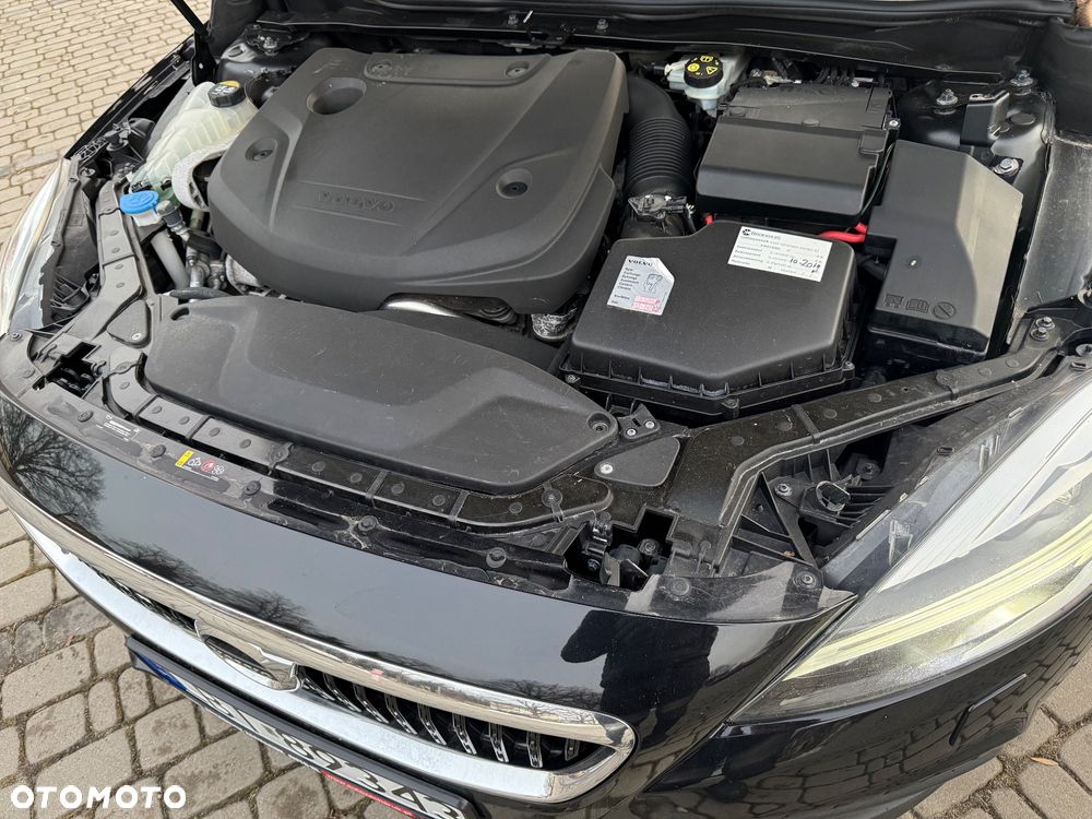 Volvo V40 Cross Country D3 Momentum - 33