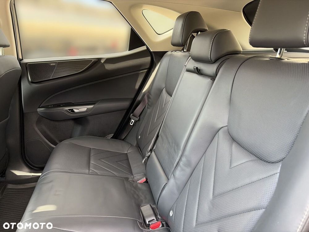 Lexus NX 350h Omotenashi AWD - 15