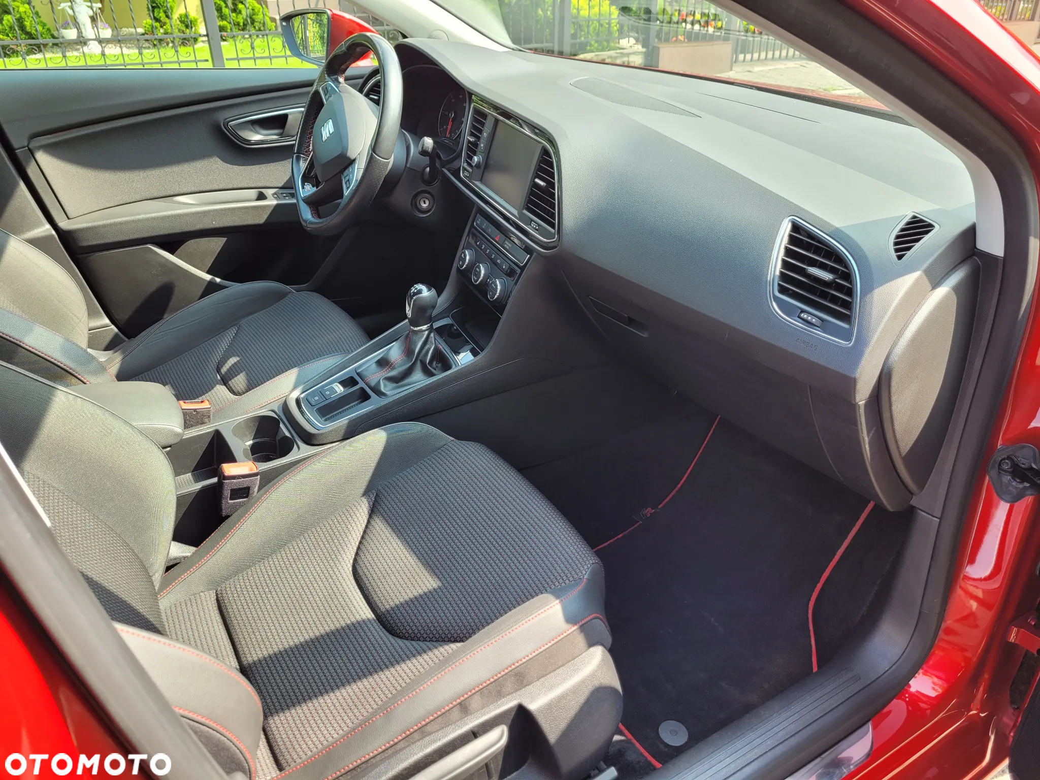 Seat Leon Sportstourer 2.0 TDI FR Plus - 23