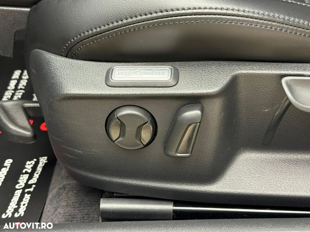 Volkswagen Passat Variant 2.0 TDI DSG 4Motion Highline - 13