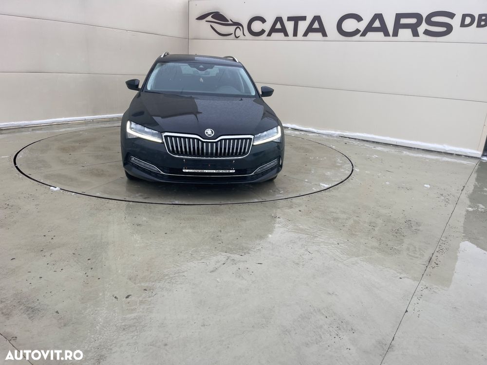 Skoda Superb 2.0 TDI DSG Premium Edition - 1