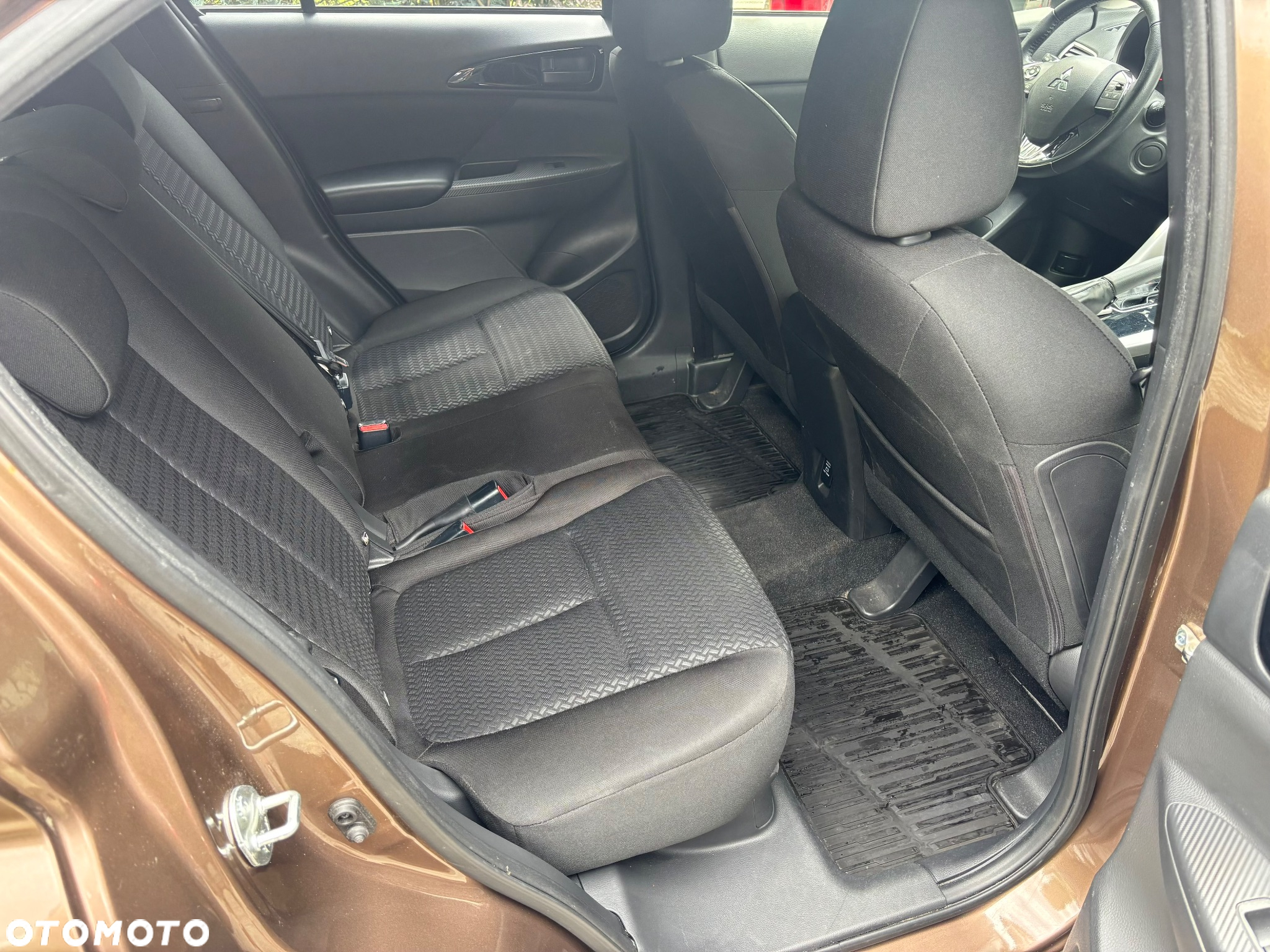 Mitsubishi Eclipse Cross 1.5 T Invite Plus CVT - 12