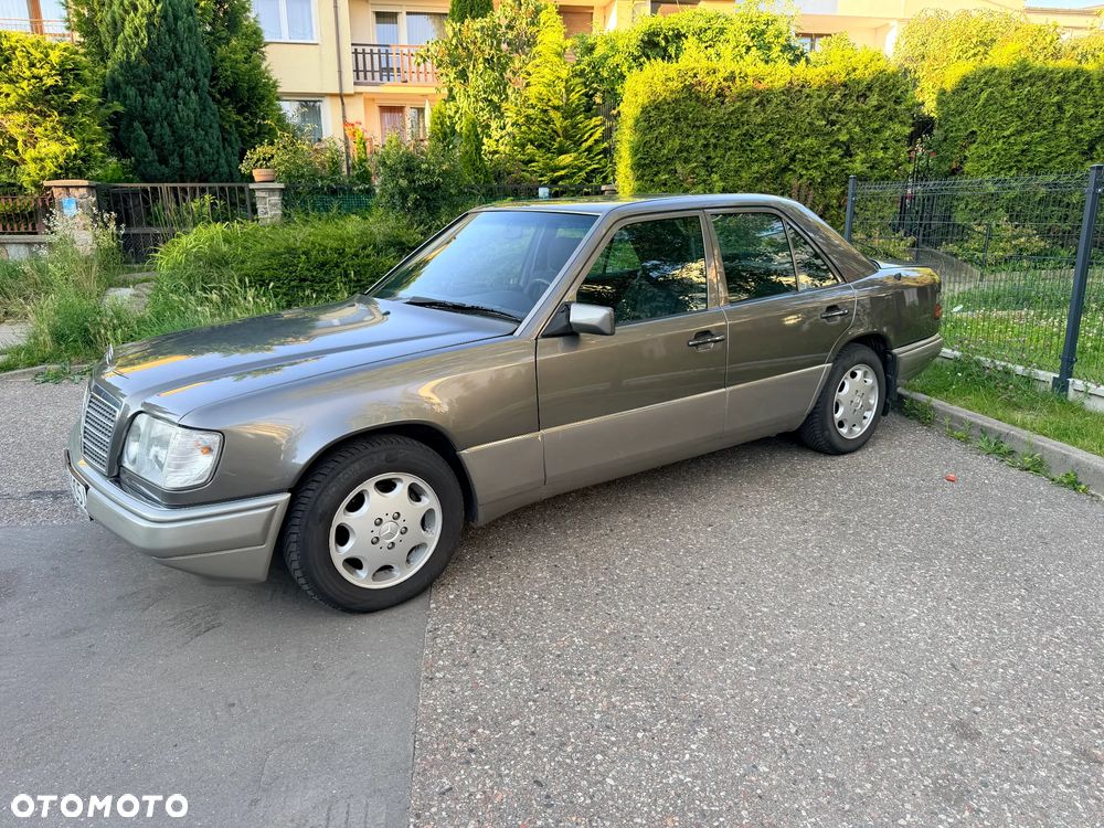 Mercedes-Benz W124 (1984-1993) - 2