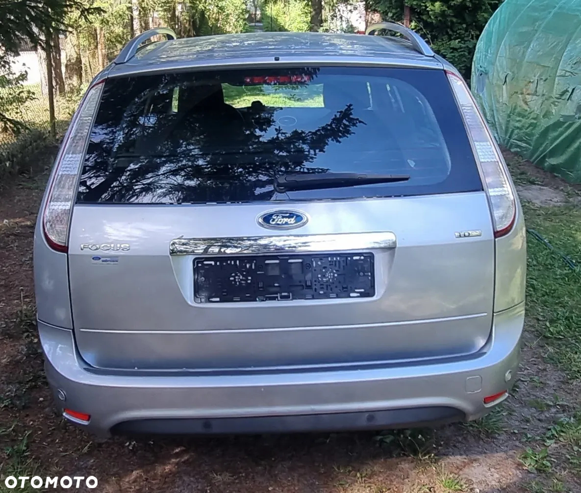 Ford Focus 1.6 TDCi DPF Titanium - 6