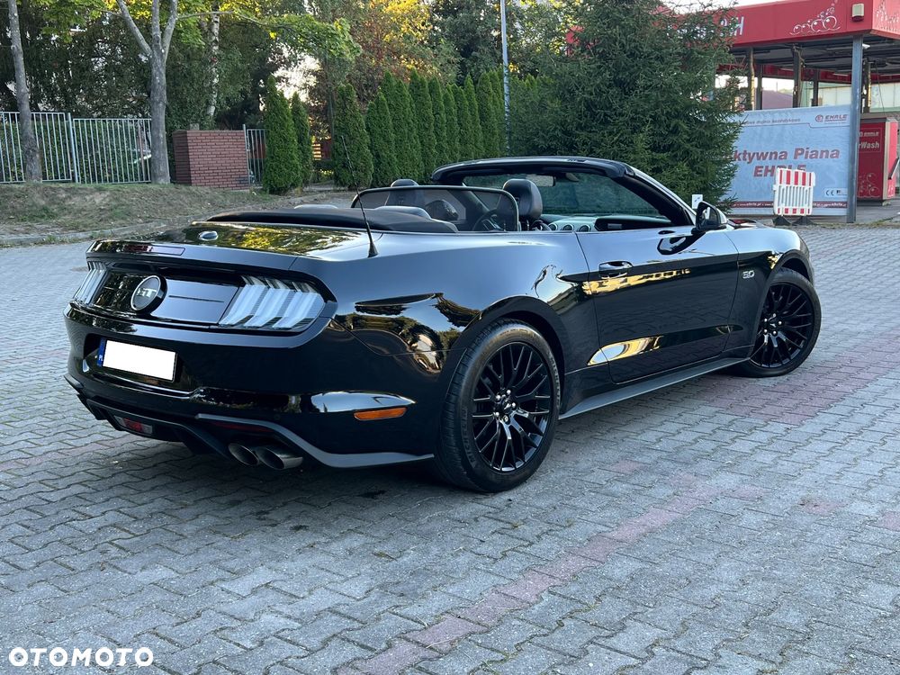 Ford Mustang - 5