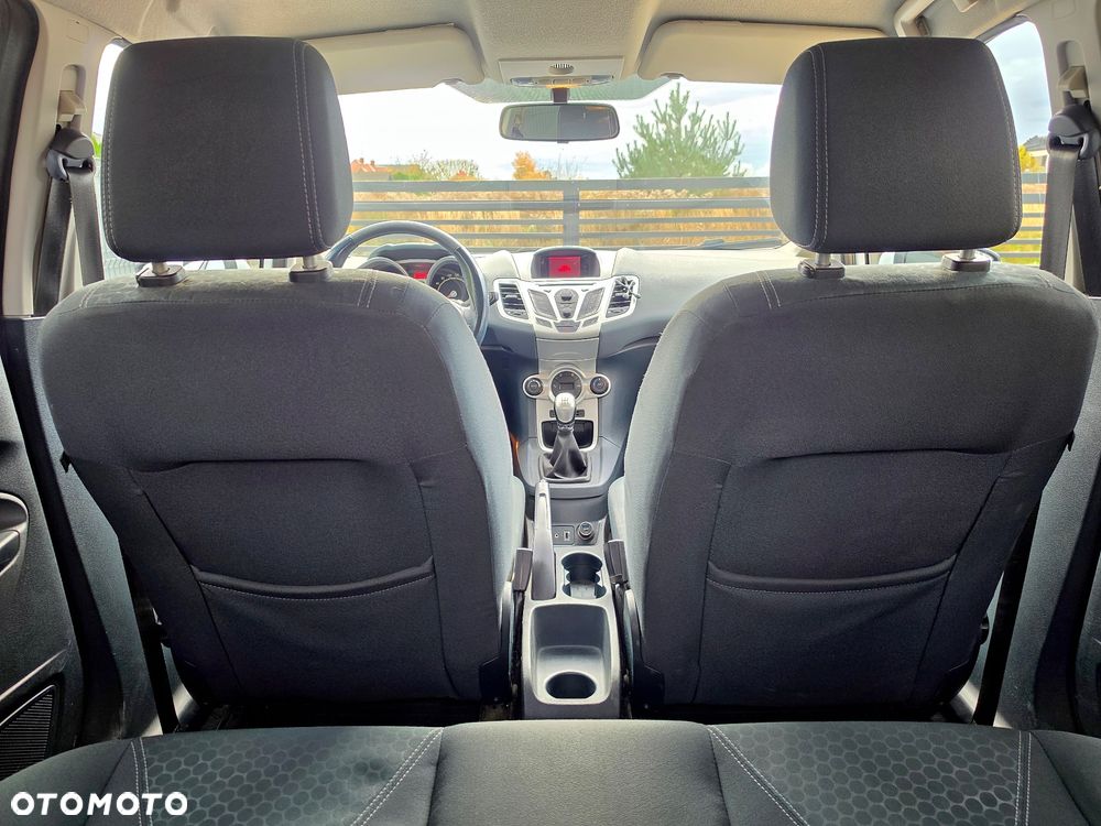 Ford Fiesta - 8
