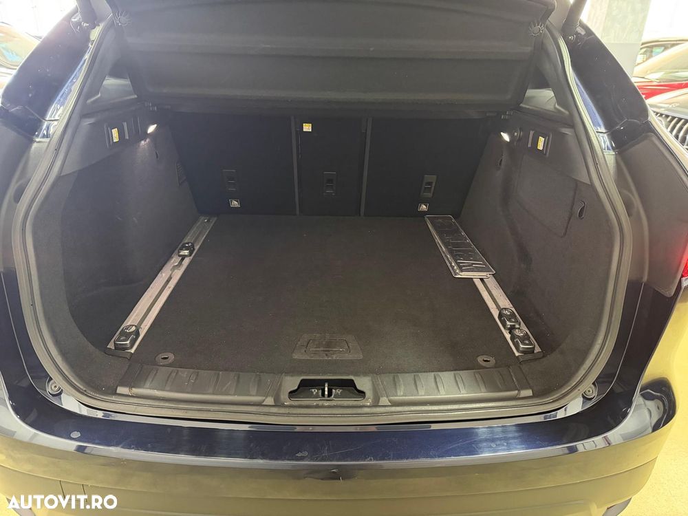 Jaguar F-Pace 30d AWD R-Sport - 13