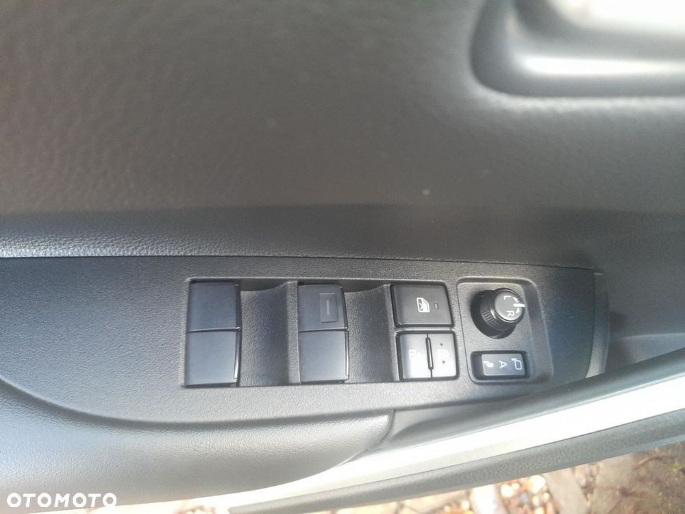 Toyota Corolla Cross - 20