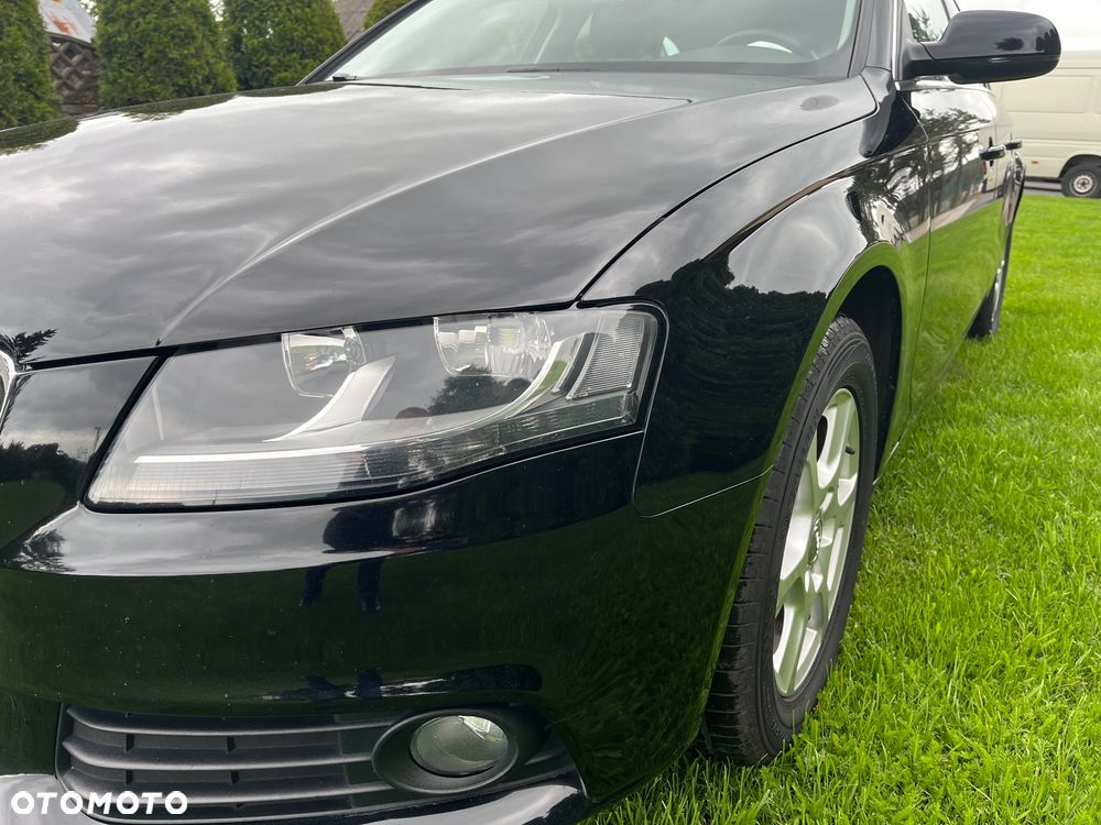 Audi A4 Avant 2.0 TDI DPF Ambition - 9