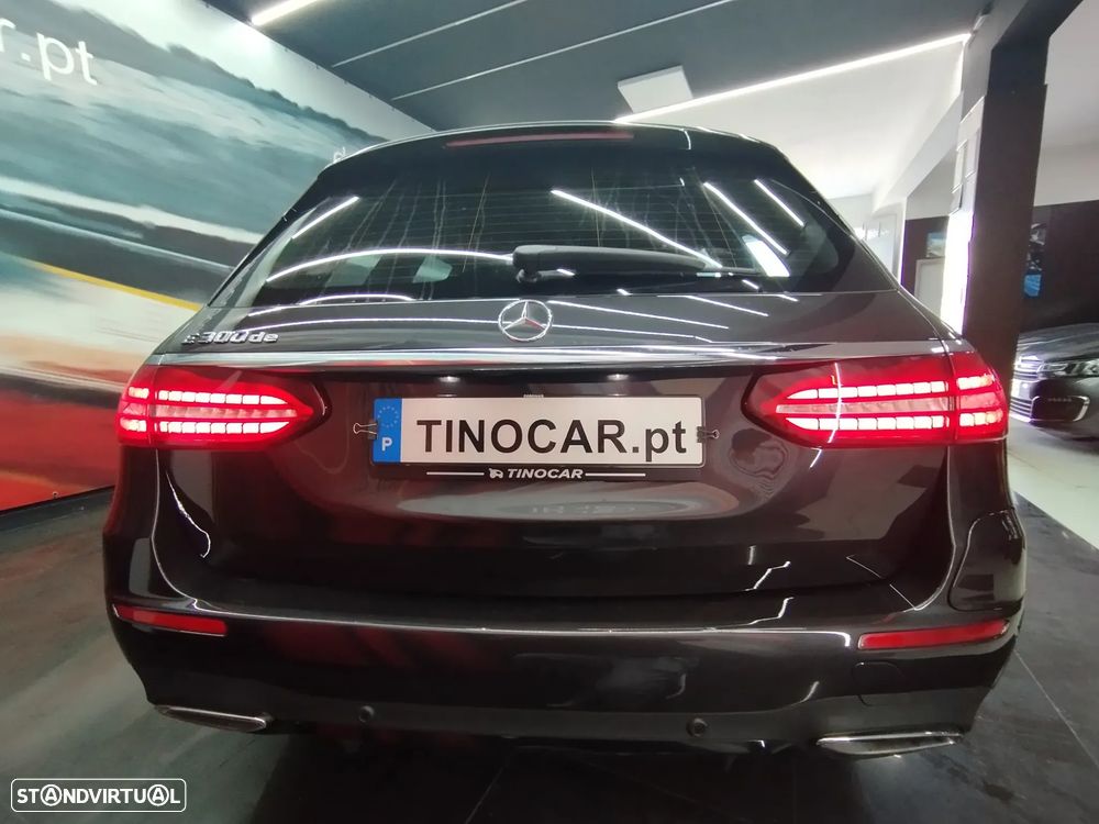 Mercedes-Benz E 300 de AMG Line - 12