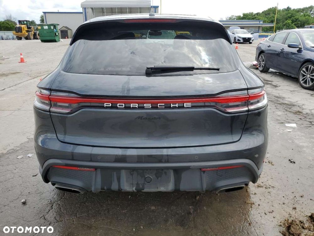 Porsche Macan - 10