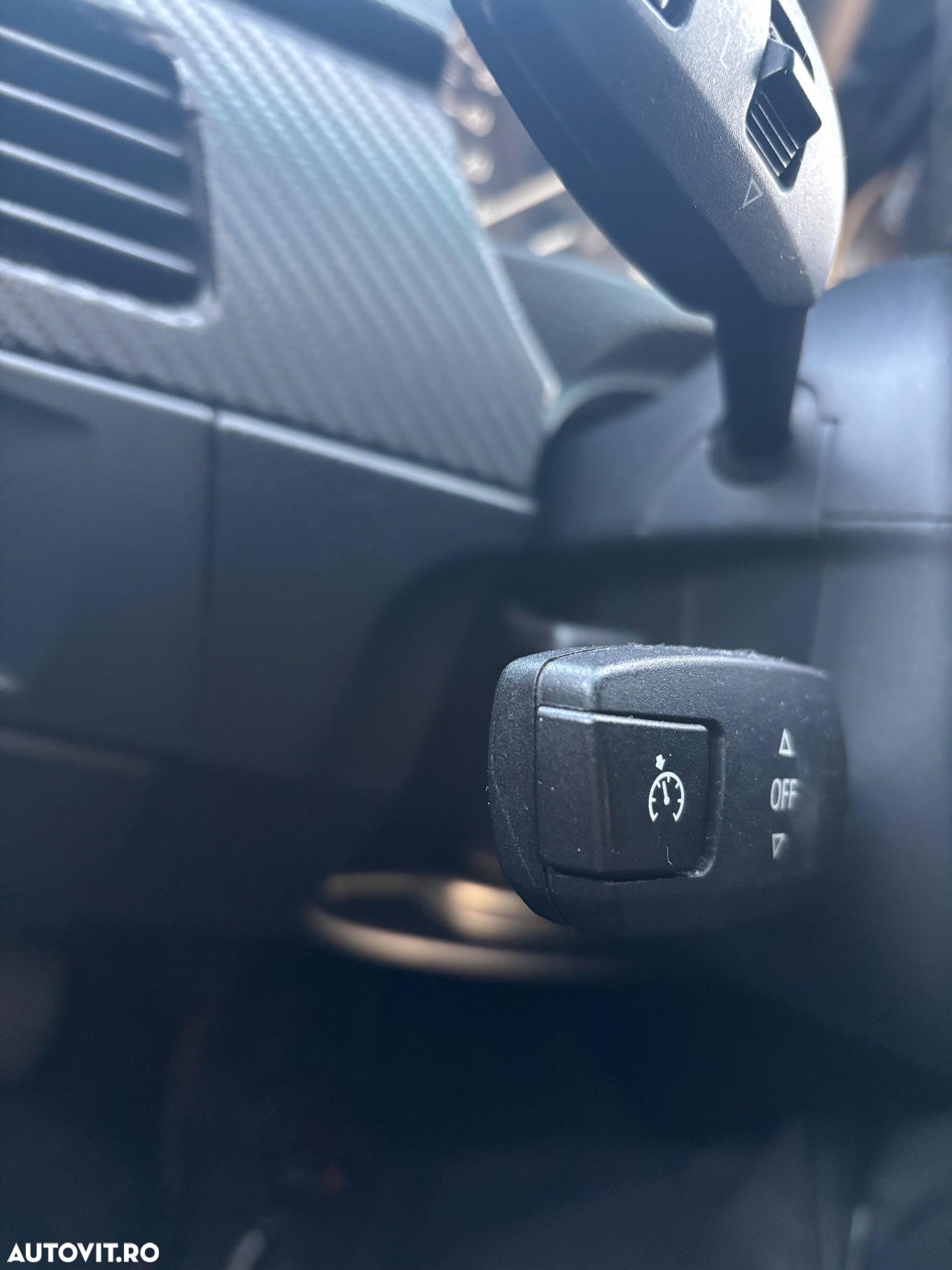 BMW Seria 3 318d - 22
