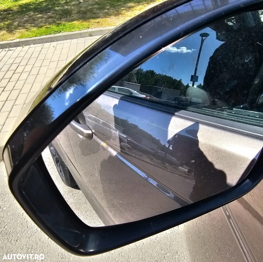 Land Rover Discovery Sport 2.0 l TD4 HSE Luxury Aut. - 17