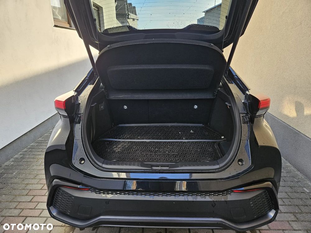 Toyota C-HR 2.0 PHEV Dynamic Force Executive - 21
